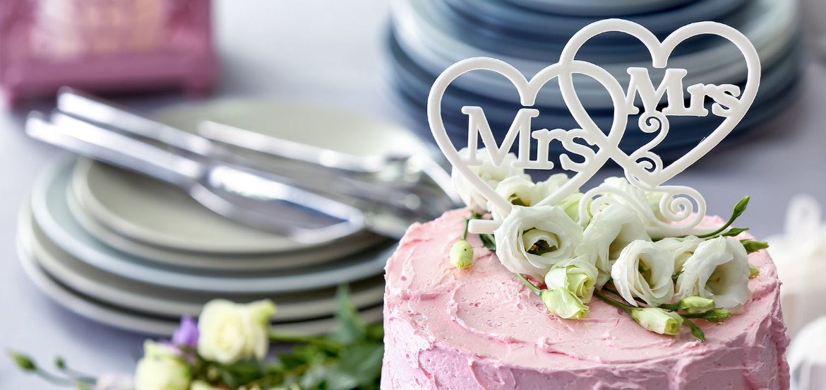 Mrs and Mrs cake